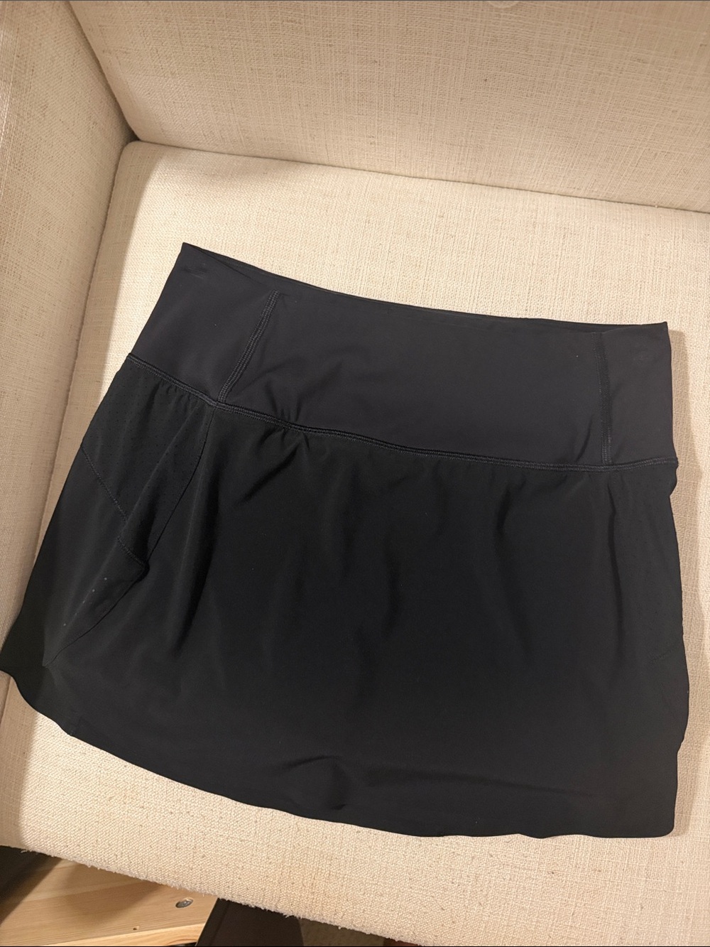 Athleta Run with It Skort. Black. Size XS